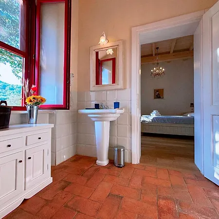 Nonna Nara Bed & Breakfast